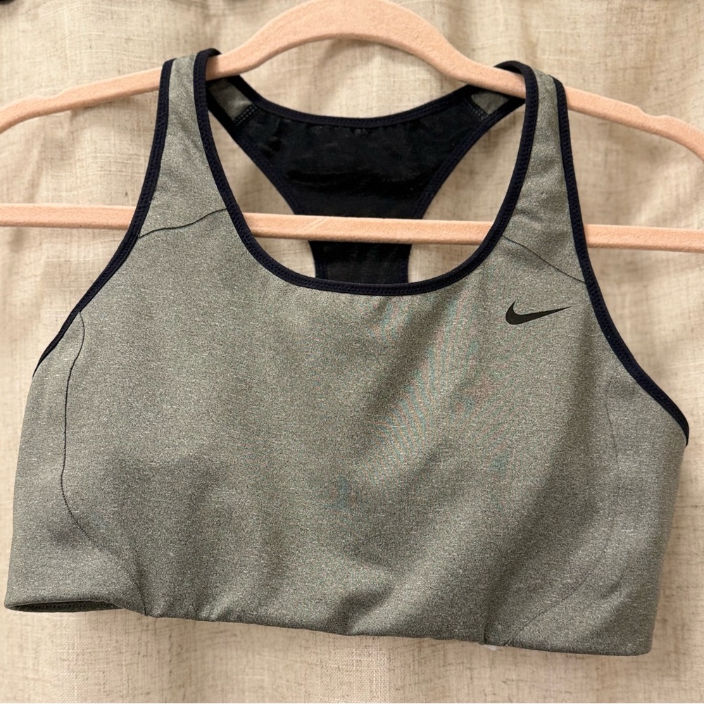 Nike Women's Heathered Gray Sports Bra